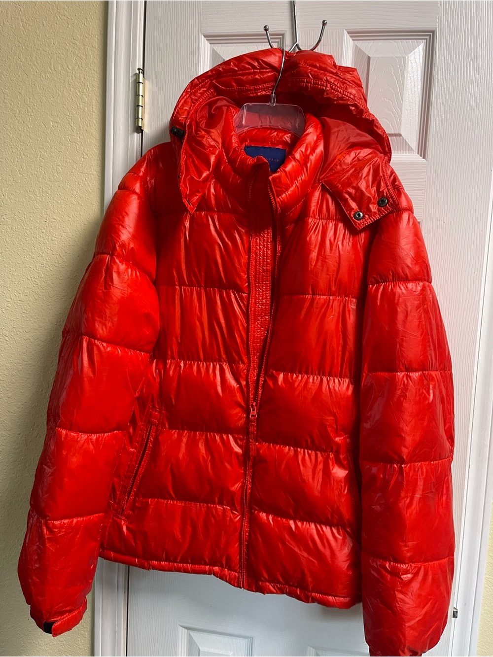 Aeropostale Bright Red UNISEX Puffer Jacket with Hood